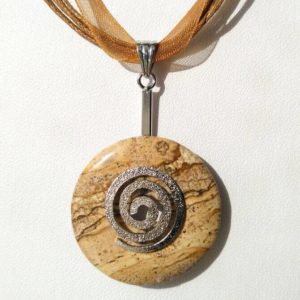 Náhrdelník s jaspisovým přívěskem * Jasper pendant necklace