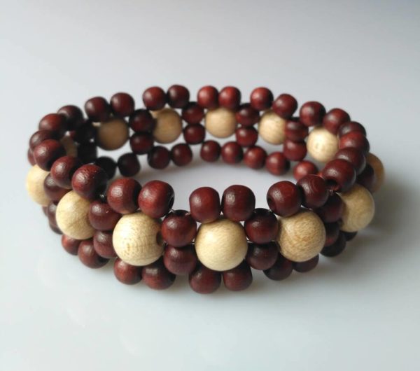 Náramek z dřevěných korálků tmavý * Wooden bead bracelet, dark