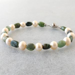 Náramek smaragd-bíle perly * Bracelet from Emerald and White Pearls