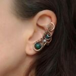 Záušnice z mědi s chryzokolem a měsíčním kamenem * Copper ear cuff with Chrysocolla and Moonstone