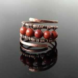 Prsten měděný s korálky červeného jaspisu * Copper ring with red jasper beads