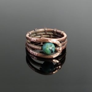 Měděný prsten s tyrkysem africkým * Copper ring with African Turquoise bead